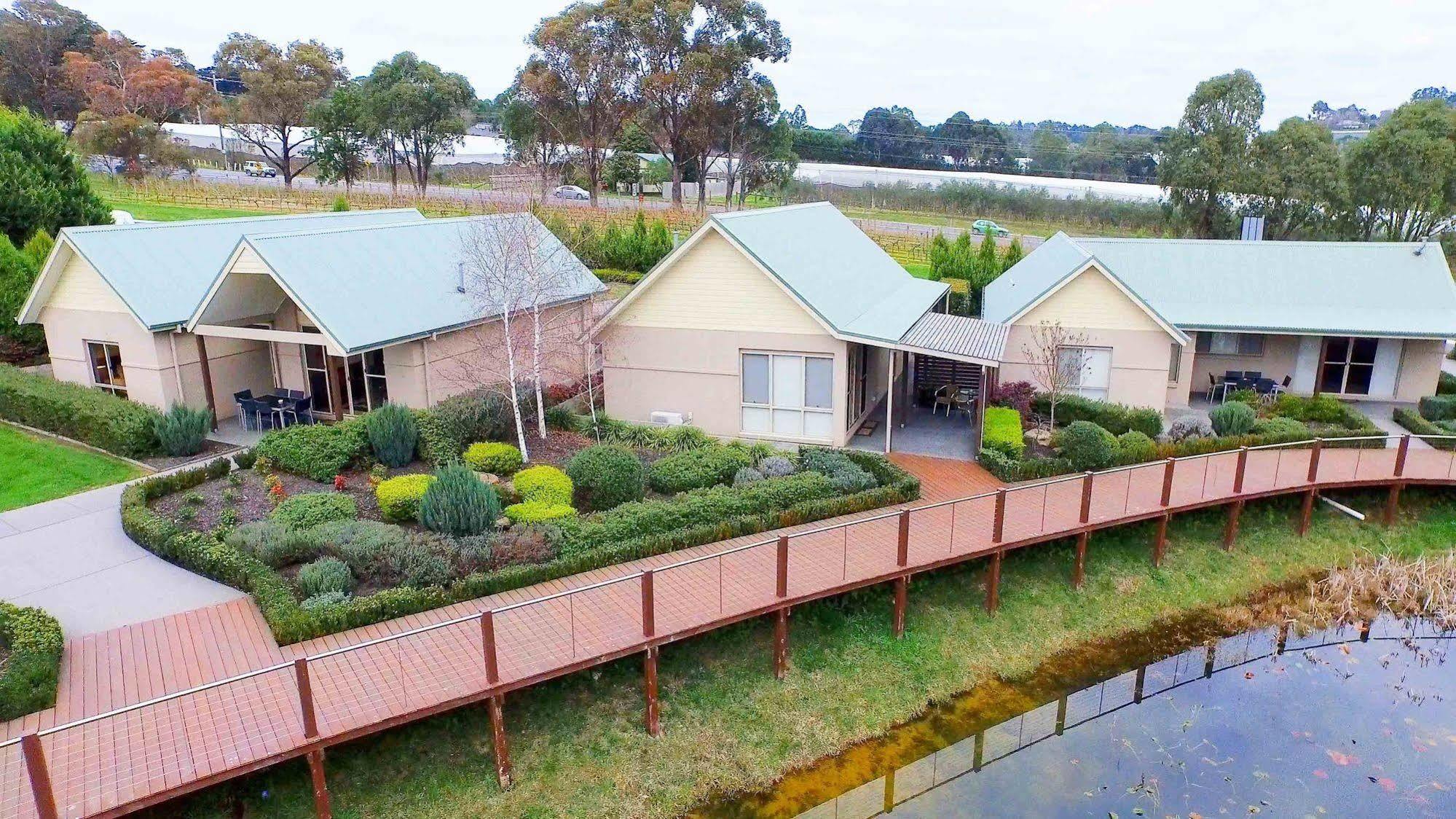 Wild Cattle Creek Estate Bed & Breakfast Wandin Yallock Exterior photo